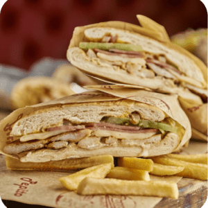 Sandwich Pollo Tocineta
